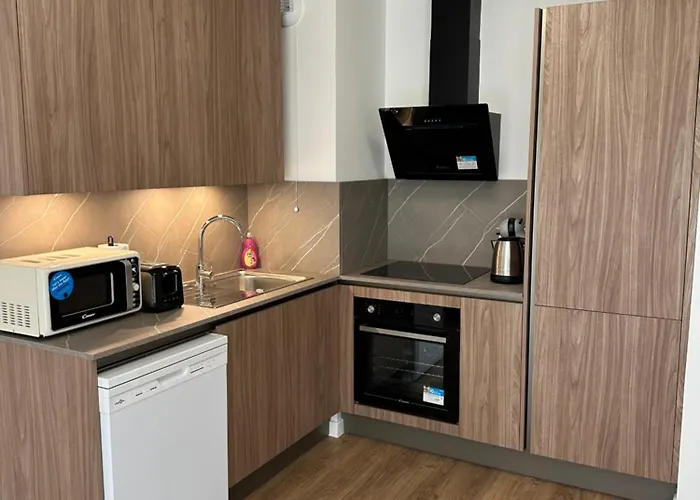 Appartement 2 Pieces Neuf Avec Sont Jardin Prive